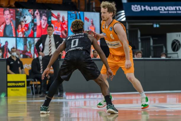 中国队凭借 中国队凭借